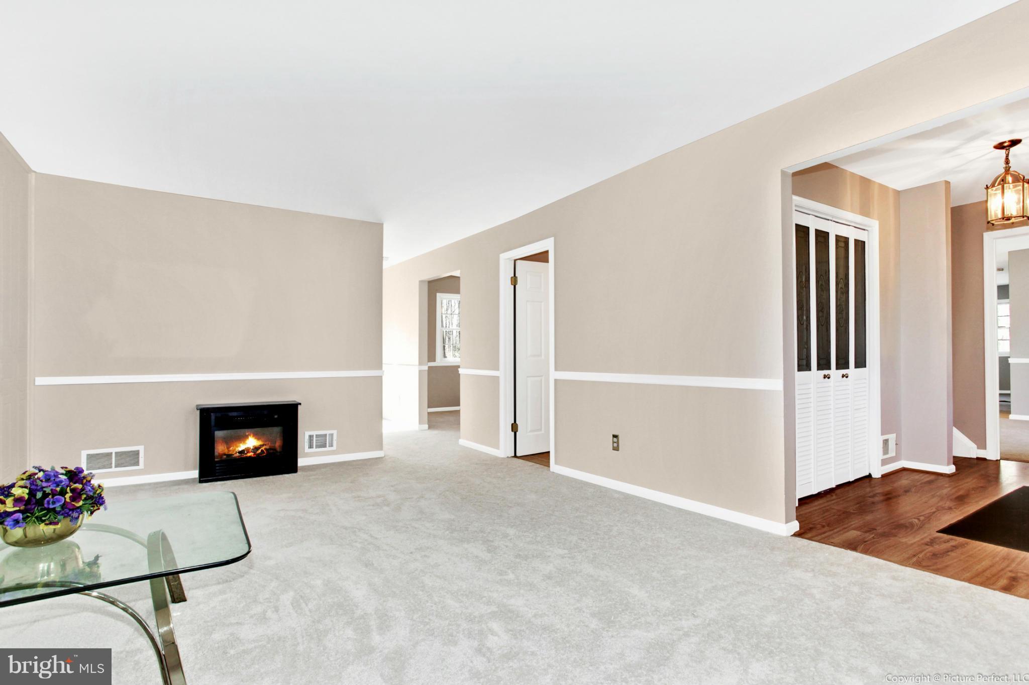 2417 Clydesdale Road Finksburg, MD 21048 - Photo 6 of 29 Living Room