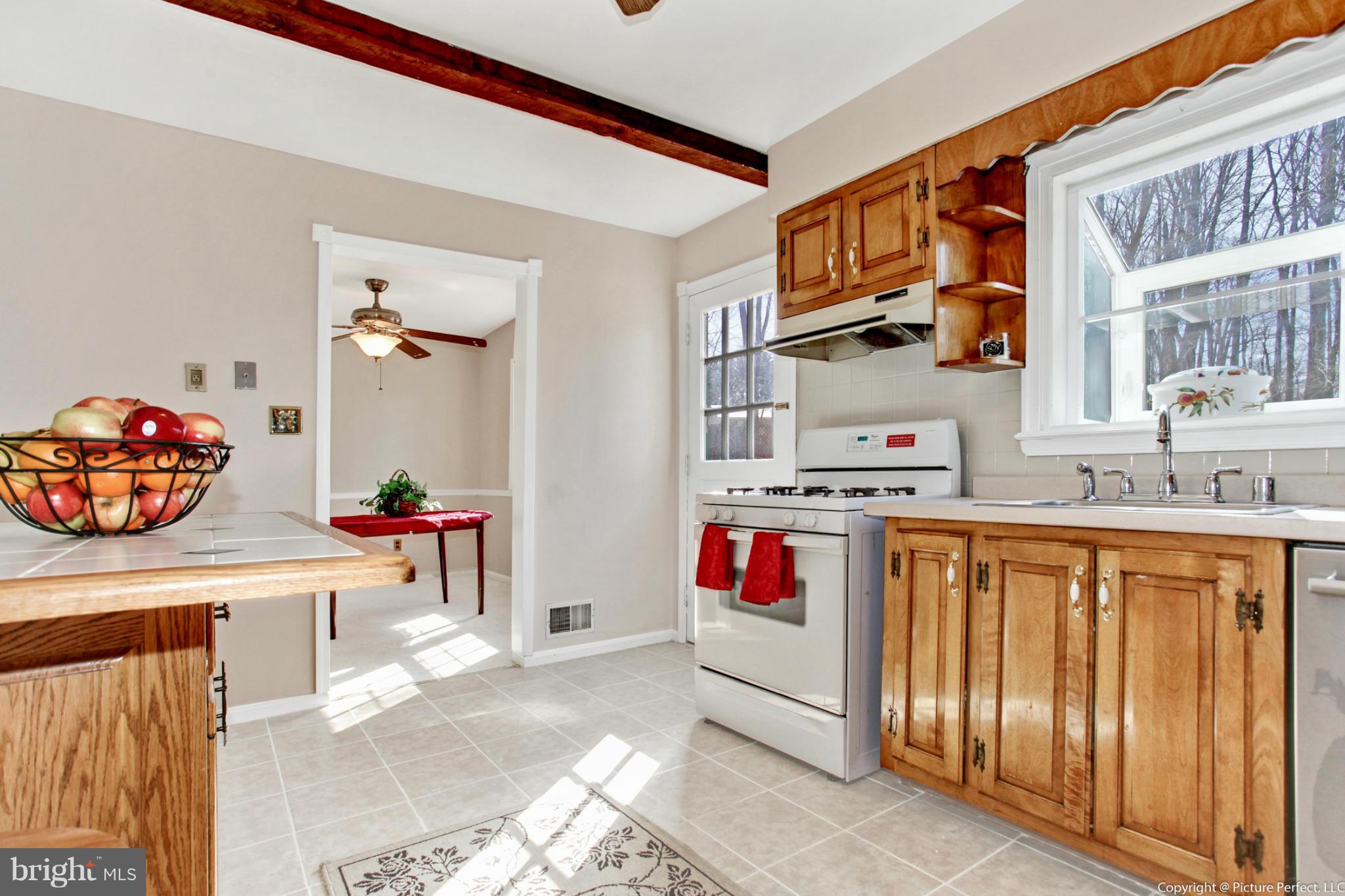 2417 Clydesdale Road Finksburg, MD 21048 - Photo 9 of 29 Kitchen