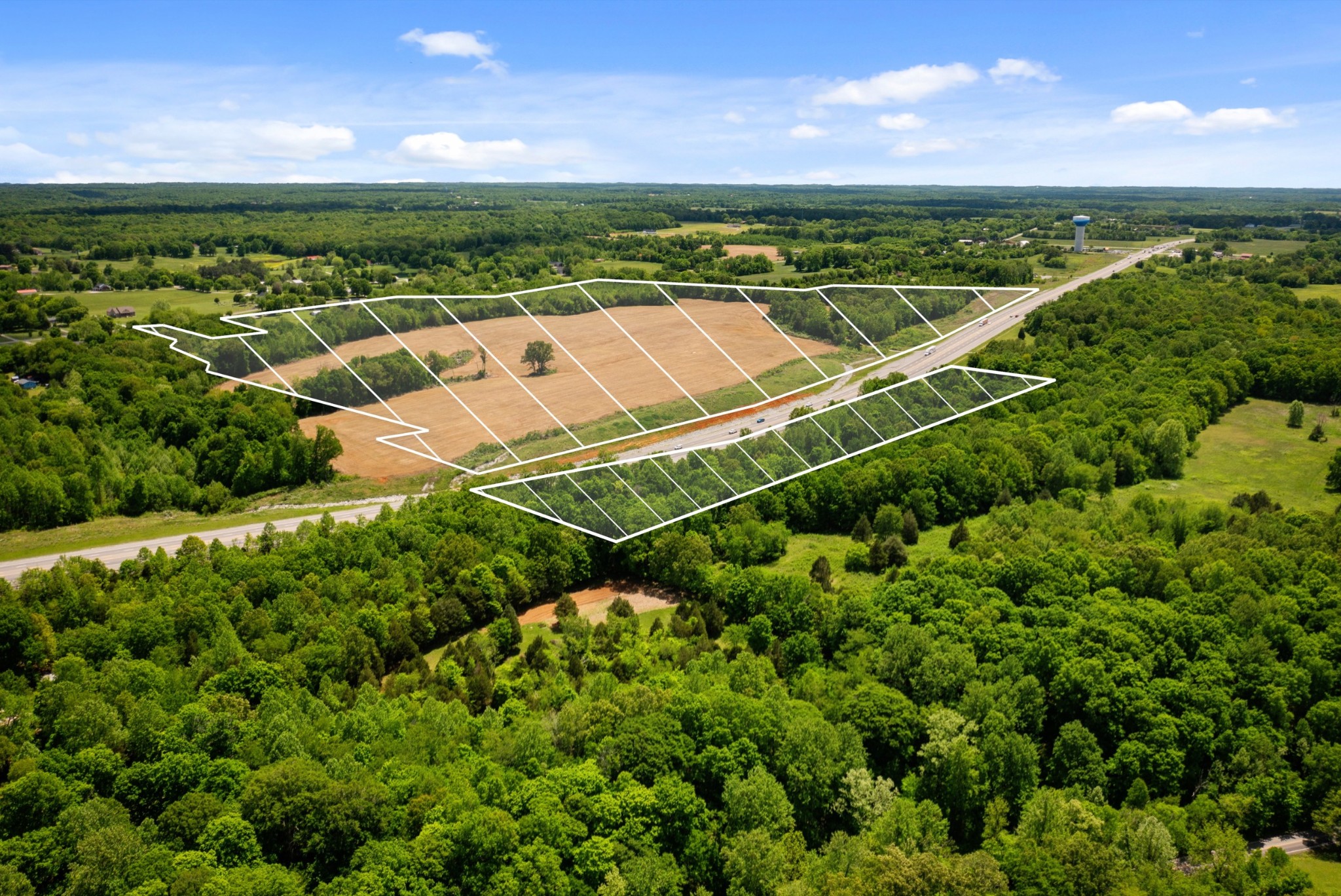 1 Tom Austin Highway Springfield, TN 37172 - Photo 2 of 15 a view of a tennis court