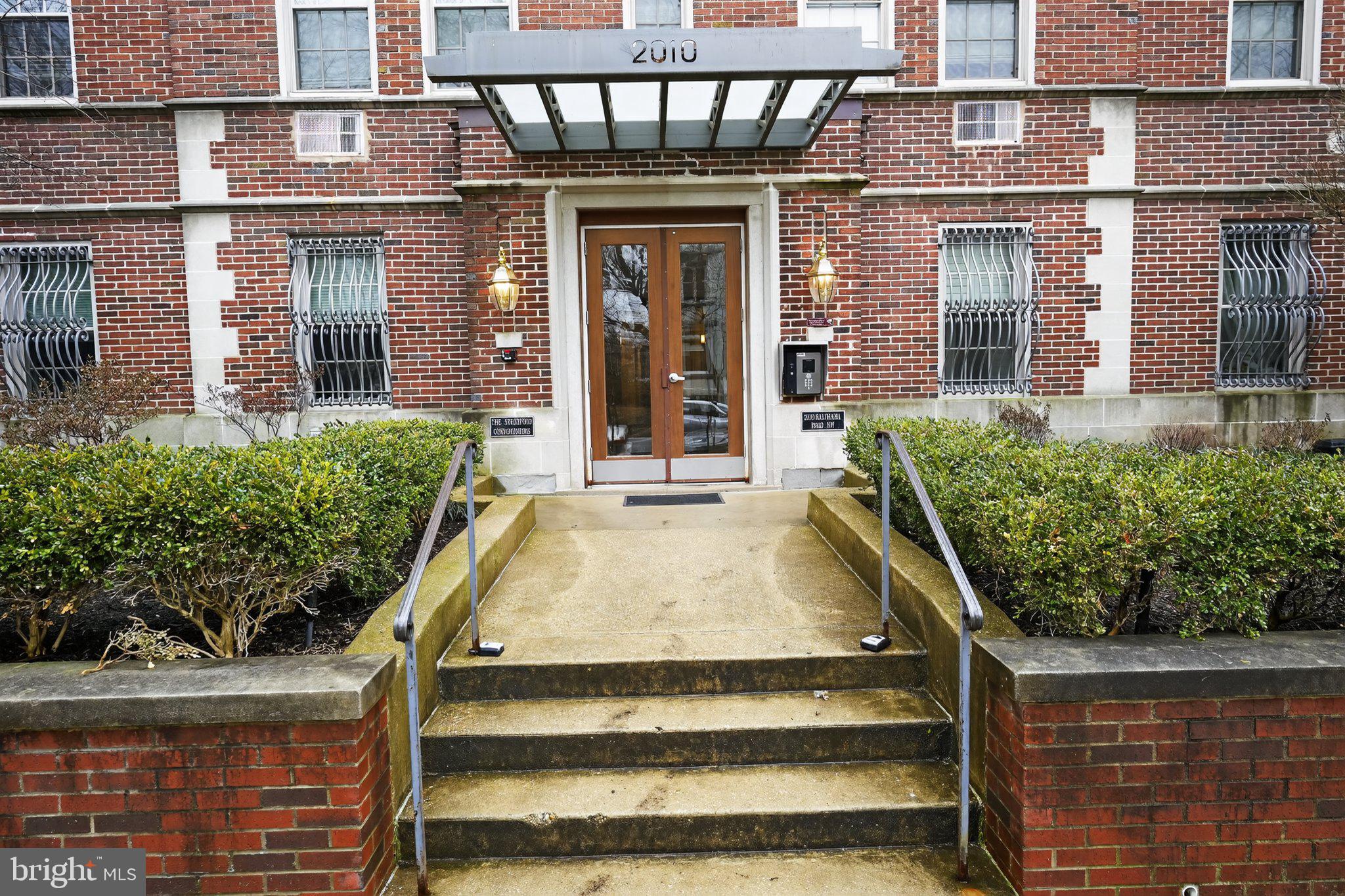 2010 Kalorama Road Northwest, Unit 304 Washington, DC 20009 - Photo 20 of 23 front view of a building