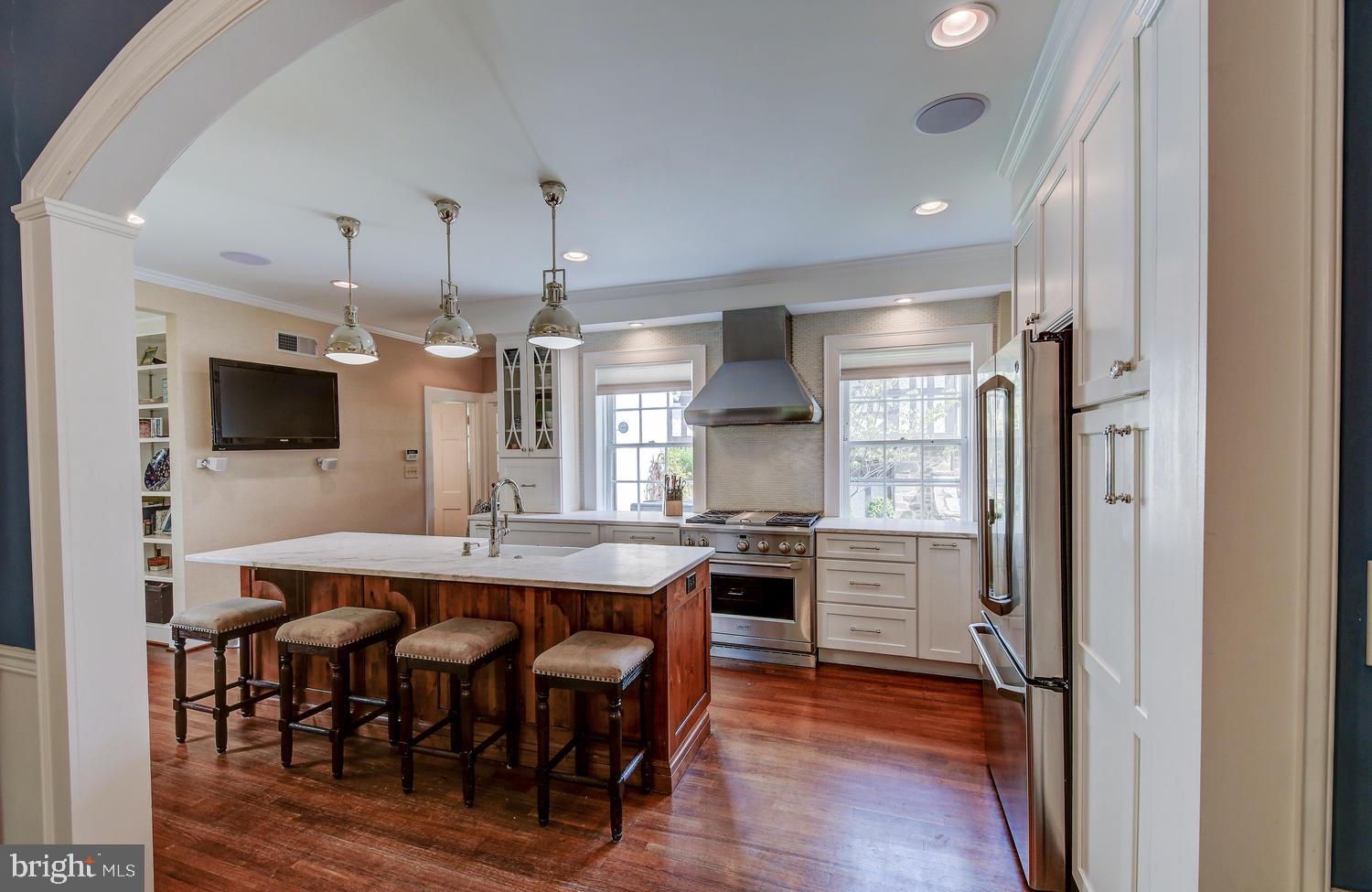 206 St Dunstans Road Baltimore, MD 21212 - Photo 19 of 51
