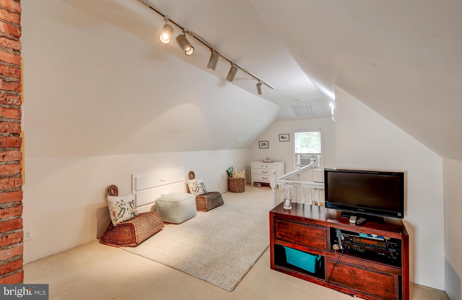 206 St Dunstans Road Baltimore, MD 21212 - Photo 35 of 51