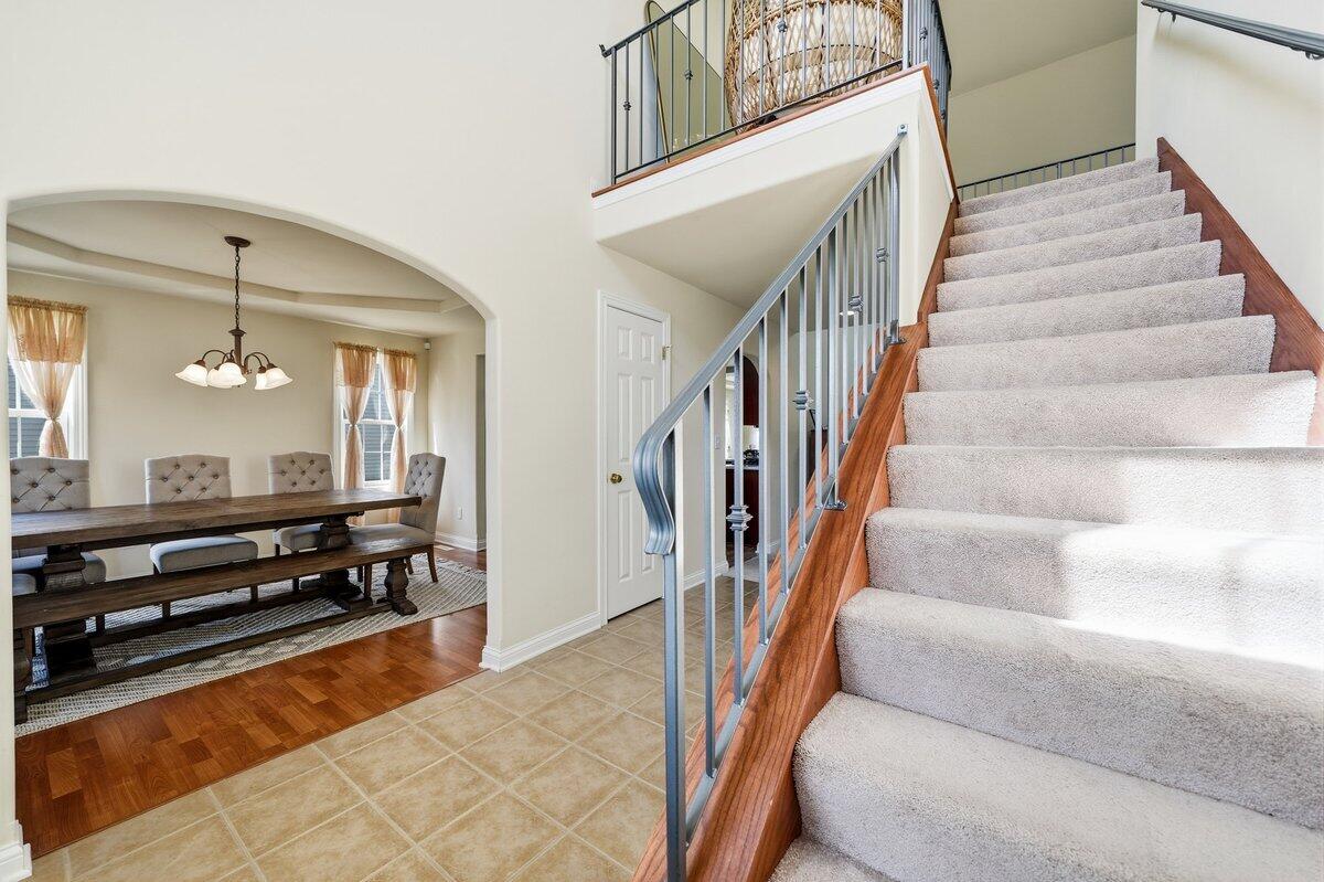 1804 Edith Way Crown Point, IN 46307 - Photo 12 of 50 1200x799