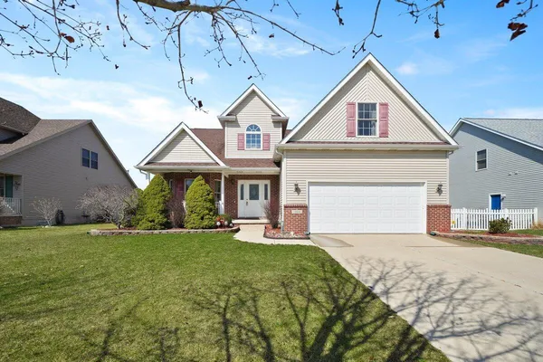 $450,000 | 1804 Edith Way, Crown Point, IN 46307