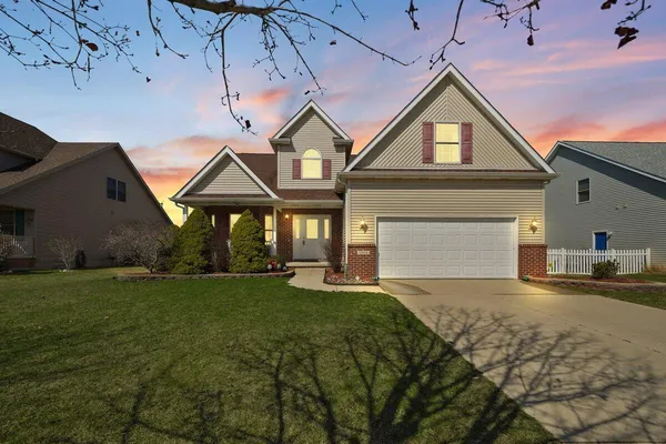 $450,000 | 1804 Edith Way, Crown Point, IN 46307