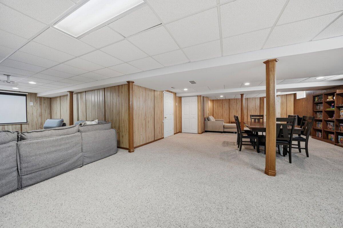 1804 Edith Way Crown Point, IN 46307 - Photo 33 of 50 1200x799