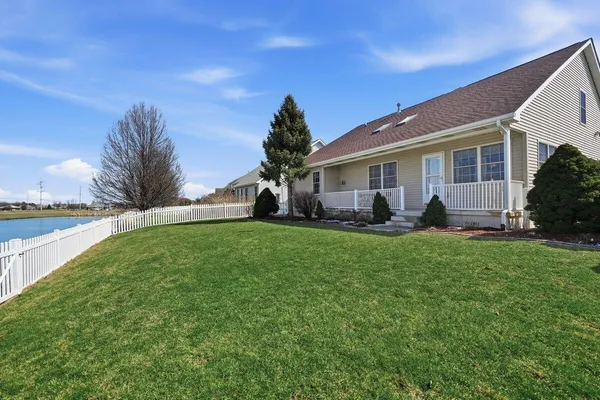 $450,000 | 1804 Edith Way, Crown Point, IN 46307