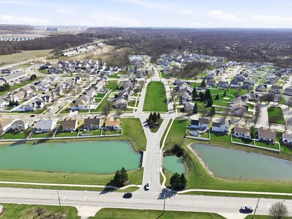 $450,000 | 1804 Edith Way, Crown Point, IN 46307