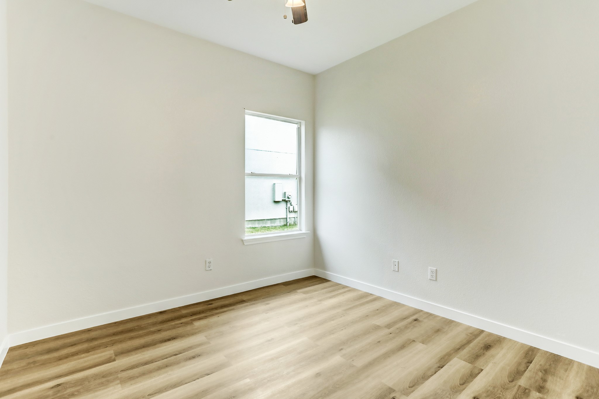 128 Almquist Street Hutto, TX 78634 - Photo 18 of 32
