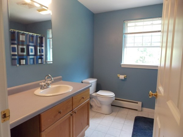19 Round Road Lunenburg, MA 01462 - Photo 11 of 16