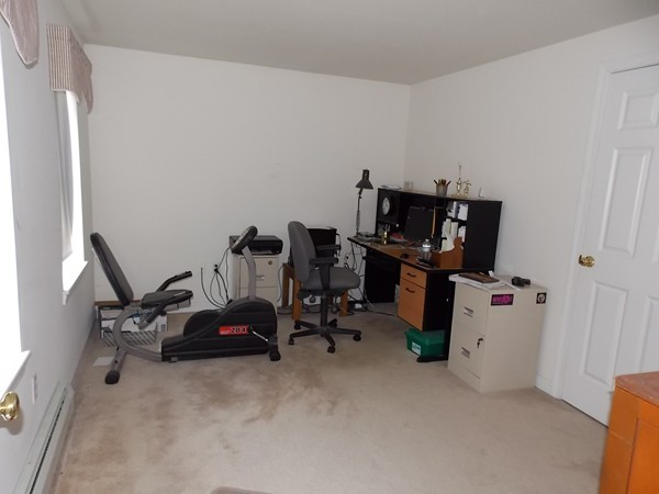 19 Round Road Lunenburg, MA 01462 - Photo 13 of 16