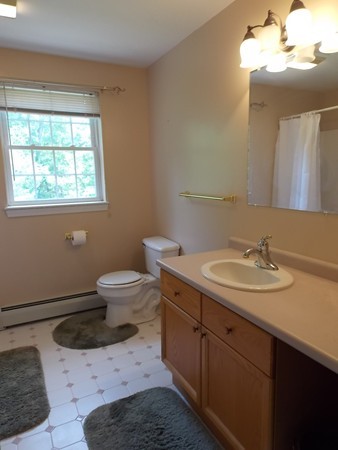 19 Round Road Lunenburg, MA 01462 - Photo 9 of 16