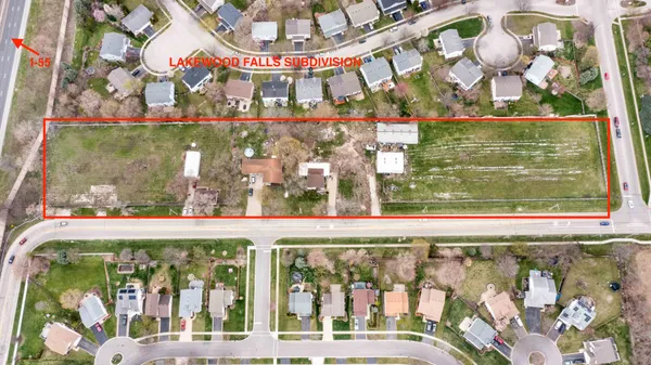 $950,000 | 22252 West Taylor Road, Plainfield, IL 60544