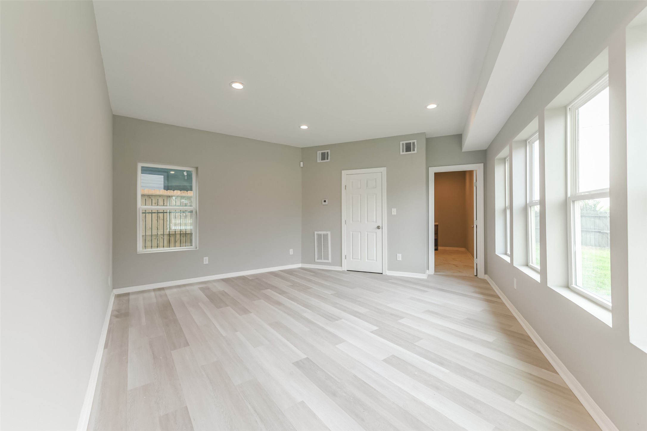 5302 Tarawa Road Houston, TX 77033 - Photo 6 of 35 Bedroom one downstairs.