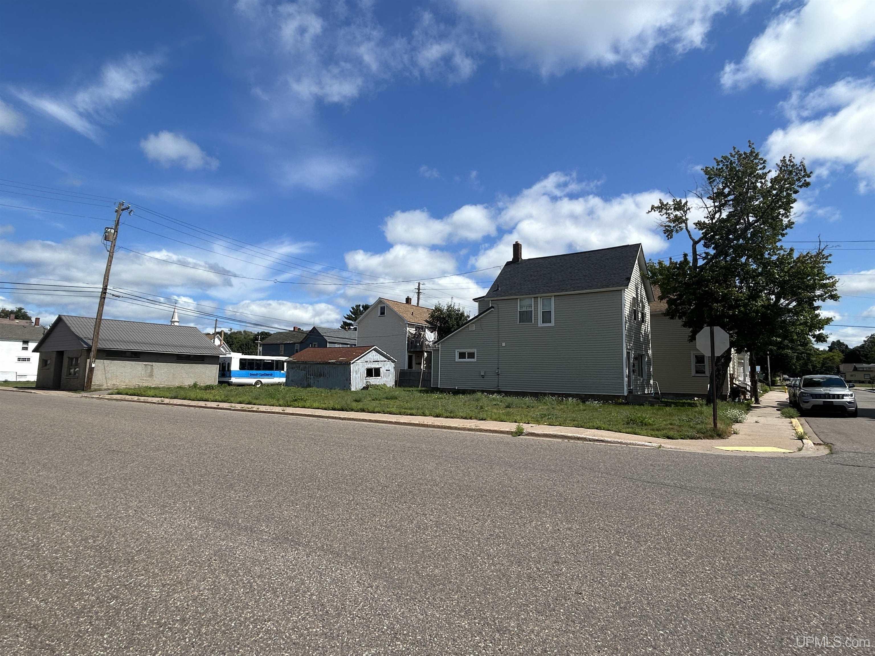 401 Cleveland Avenue Ishpeming, MI 49849 - Photo 9 of 9