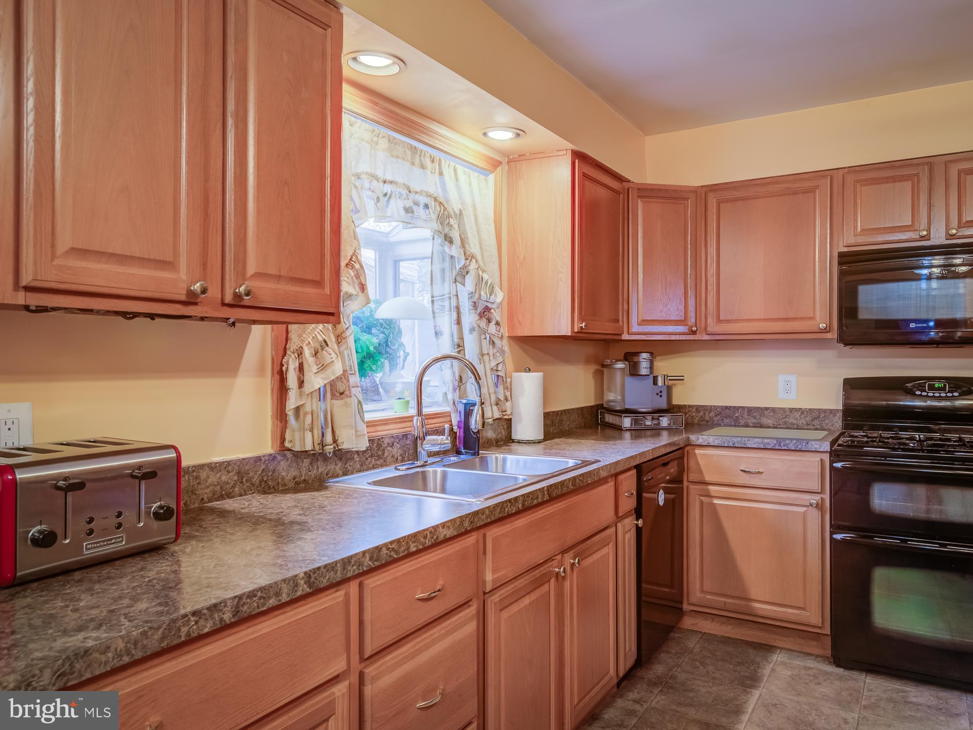8610 Snowden Loop Laurel, MD 20708 - Photo 17 of 52