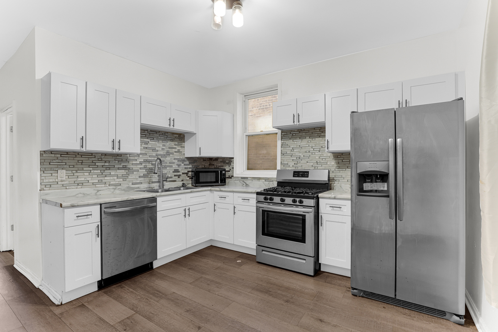 7012 South Sangamon Street Chicago, IL 60621 - Photo 8 of 8 Gallery Image 8