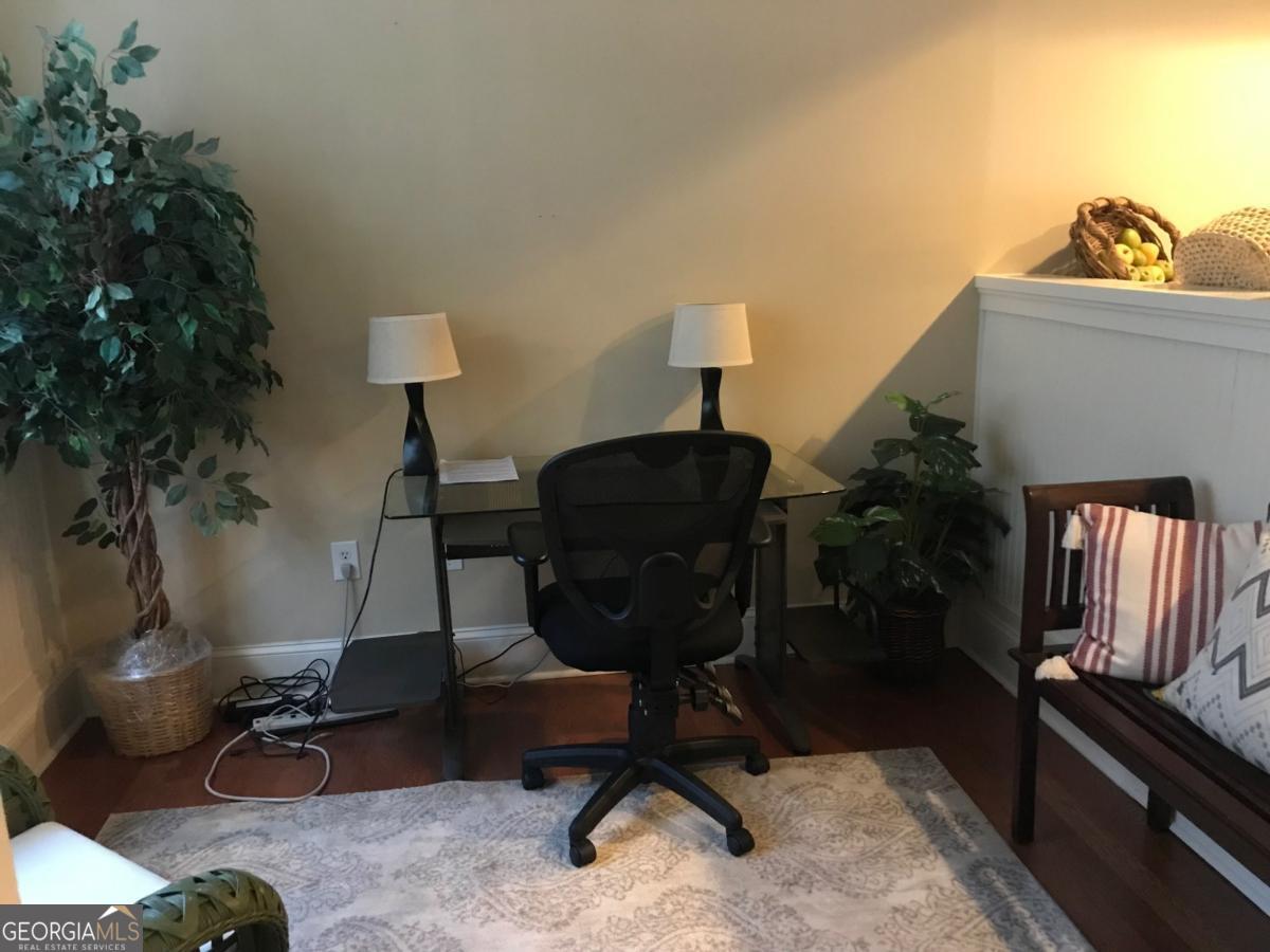 1500 Timothy Road, Unit D31 Athens, GA 30606 - Photo 13 of 19 a lamp on a table in a room