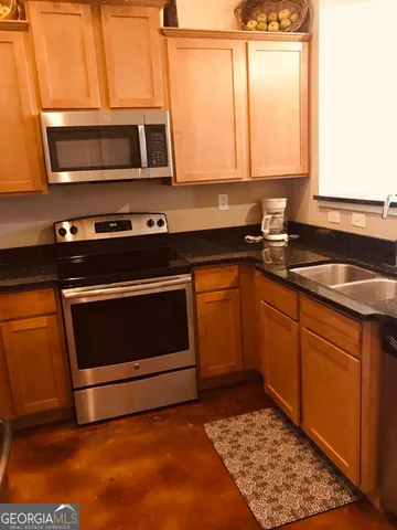 $1,800 | 1500 Timothy Road, Unit D31, Athens, GA 30606