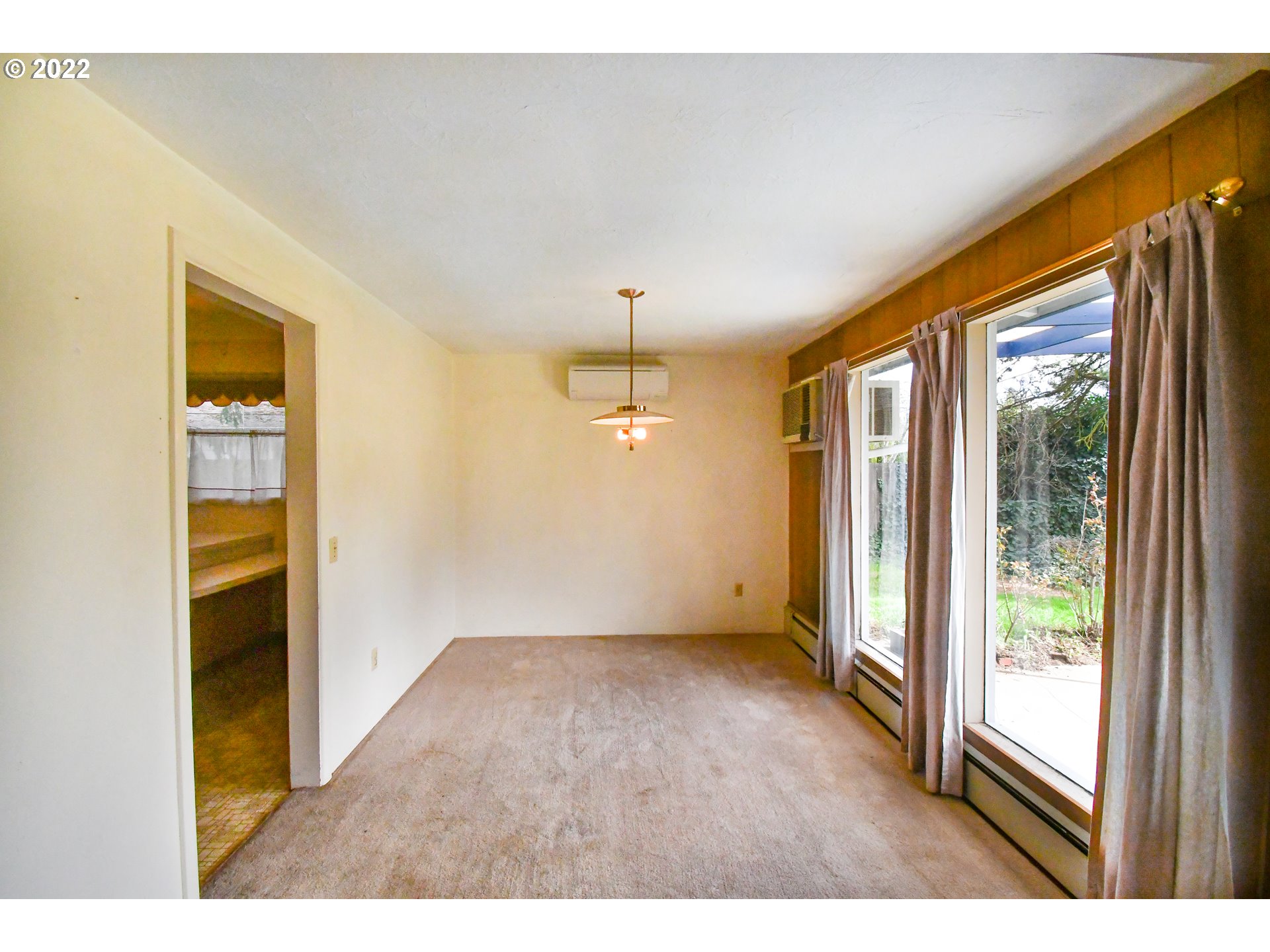 2114 Cal Young Road Eugene, OR 97401 - Photo 7 of 28 Gallery Image 7