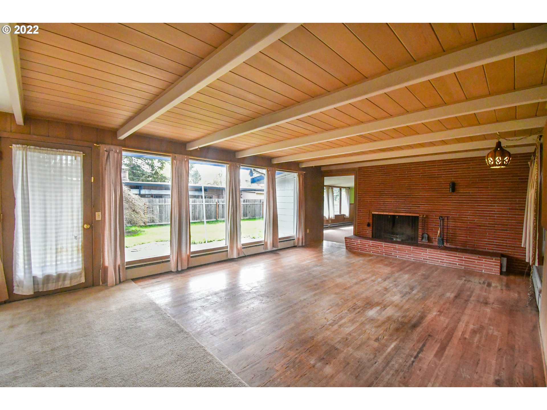 2114 Cal Young Road Eugene, OR 97401 - Photo 8 of 28 Gallery Image 8