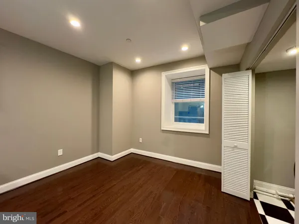 $1,350 | 208 East Redwood Street, Unit 1C, Baltimore, MD 21202