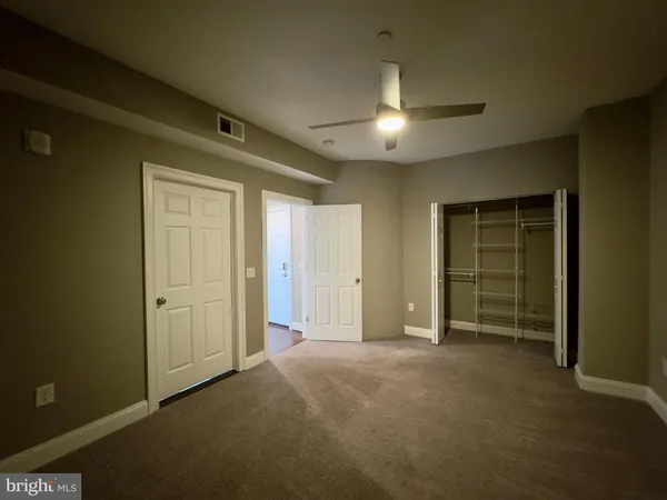 $1,350 | 208 East Redwood Street, Unit 1C, Baltimore, MD 21202