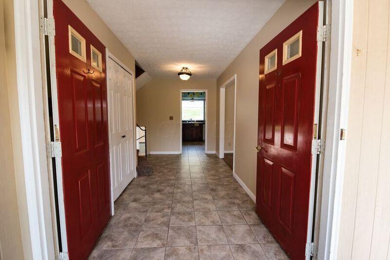 590 Indian Mound Road Columbus, OH 43213 - Photo 4 of 39 Gallery Image 4