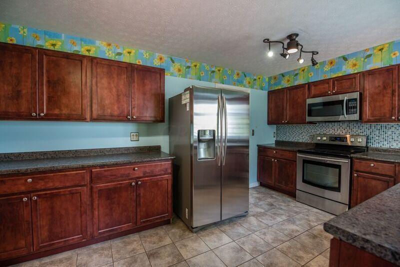 590 Indian Mound Road Columbus, OH 43213 - Photo 6 of 39 Gallery Image 6