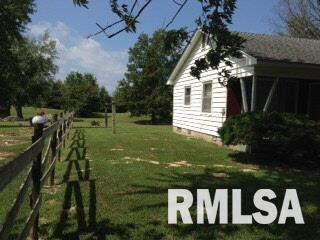 10081 Samuel Road Carterville, IL 62918 - Photo 7 of 15 Gallery Image 7