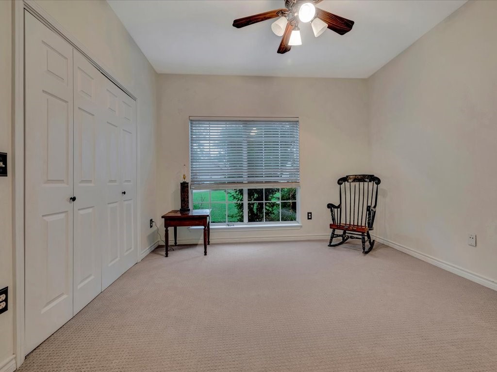 206 Cascade Court Lufkin, TX 75901 - Photo 20 of 27 an empty room with furniture and windows