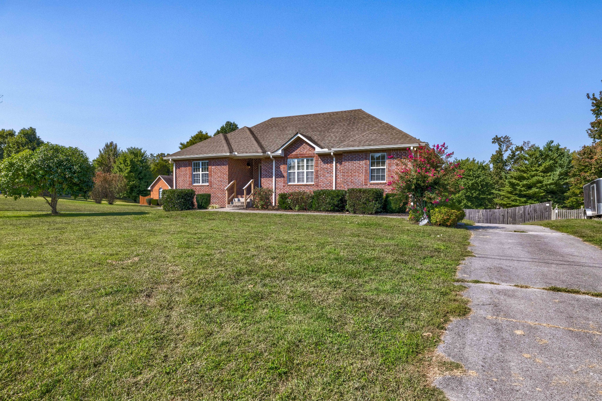 582 Cedar Grove Road Lebanon, TN 37087 - Photo 2 of 47 a front view of a house with a yard