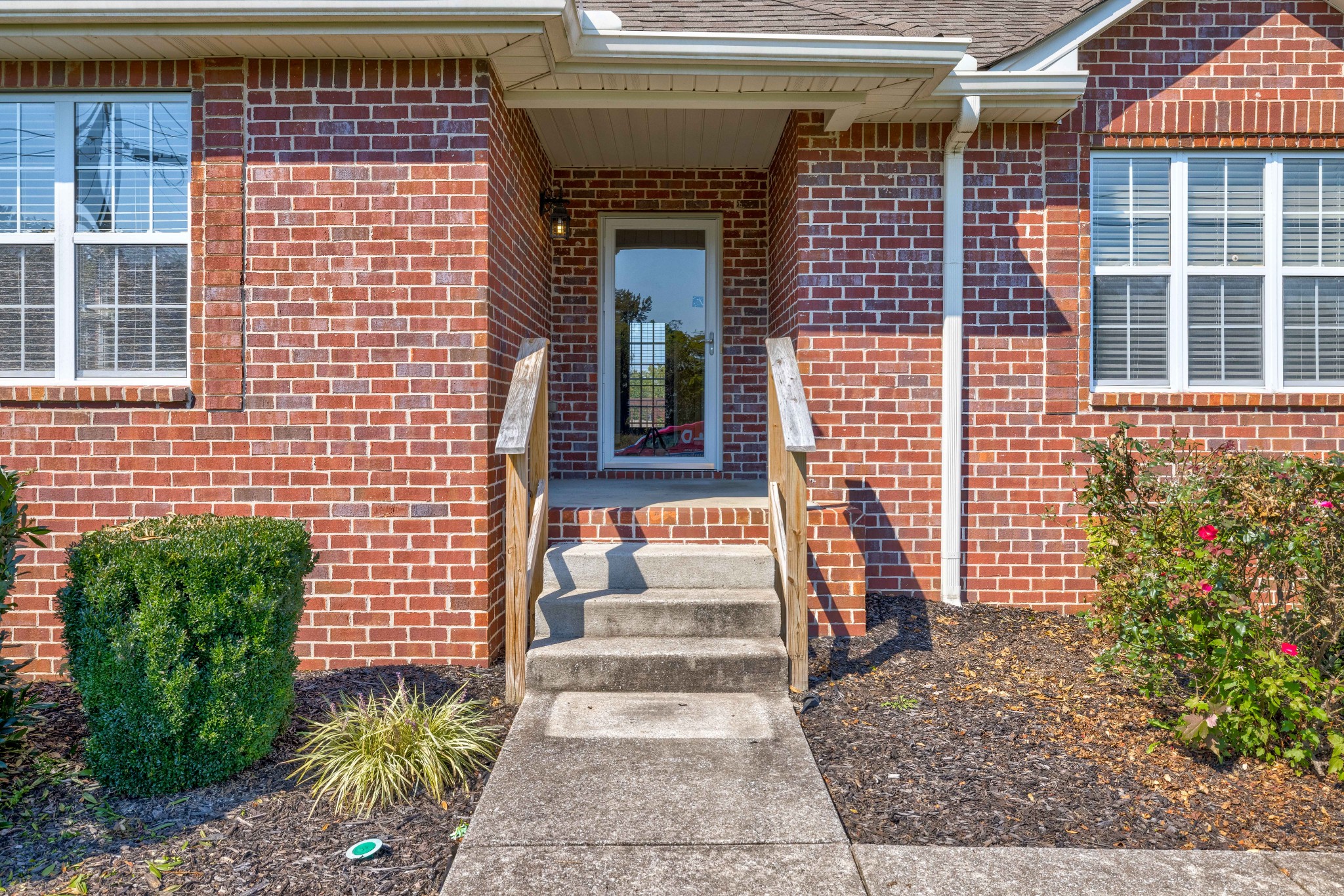582 Cedar Grove Road Lebanon, TN 37087 - Photo 4 of 47 a front view of a house