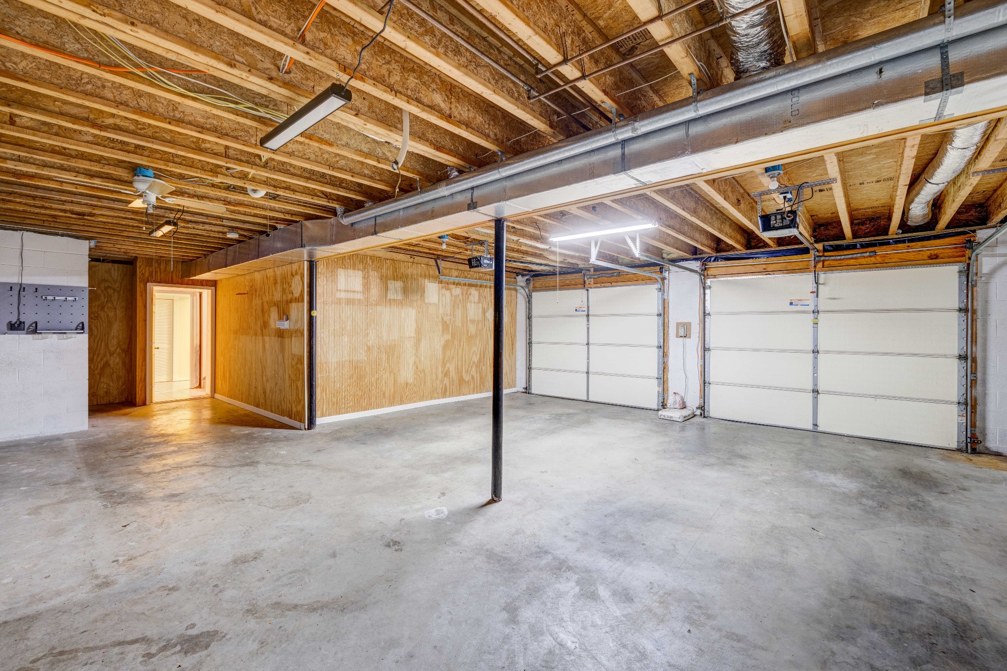 582 Cedar Grove Road Lebanon, TN 37087 - Photo 41 of 47 a view of a garage