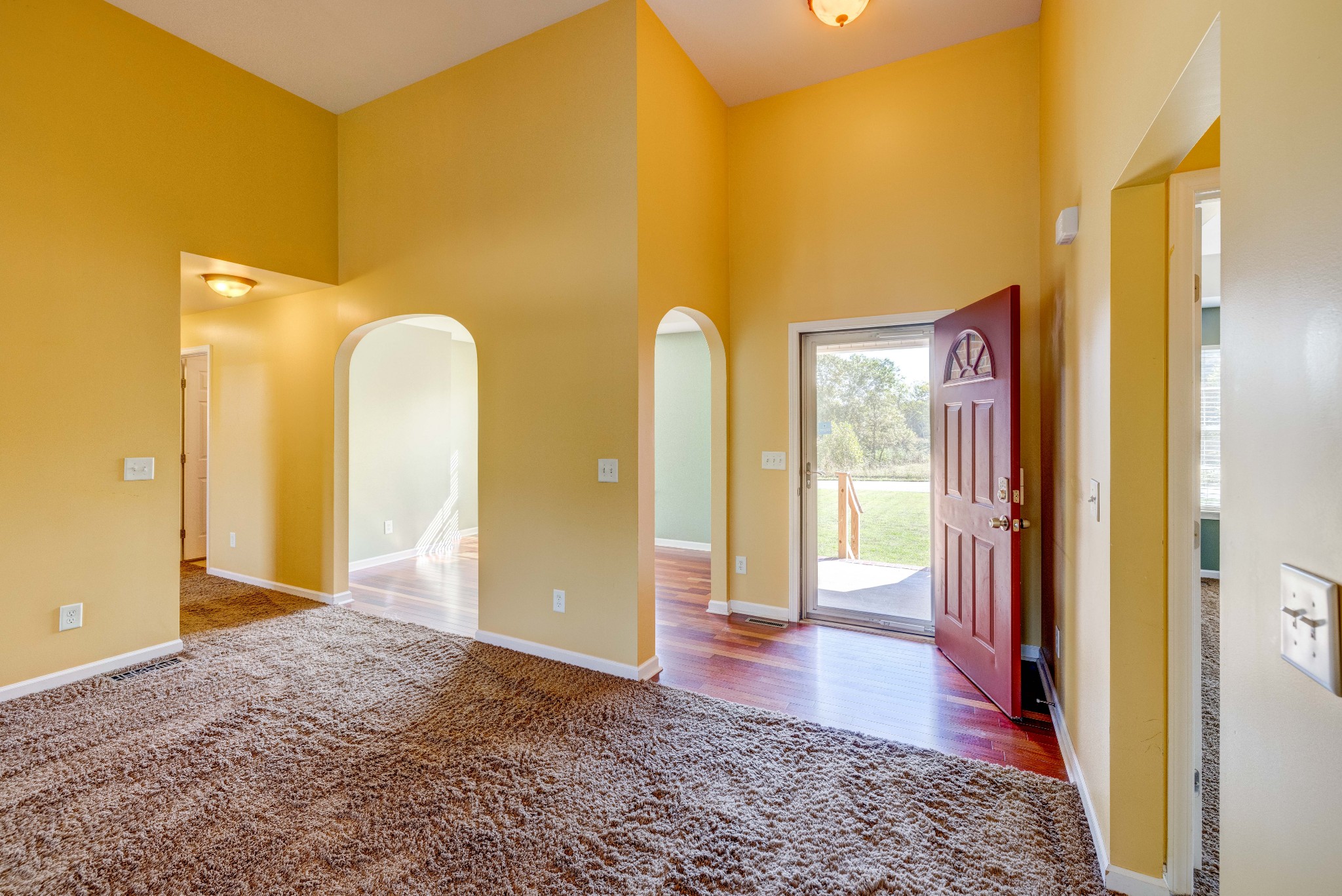 582 Cedar Grove Road Lebanon, TN 37087 - Photo 6 of 47 a view of a hallway with wooden floor