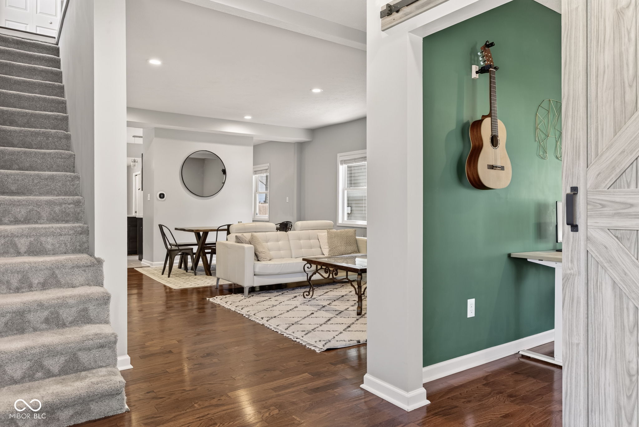 1037 Keystone Avenue Indianapolis, IN 46201 - Photo 4 of 32