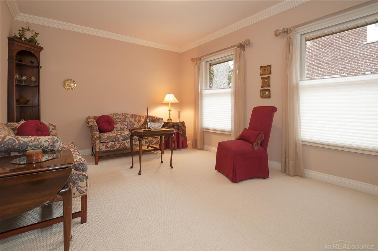 1010 North Renaud Road Grosse Pointe, MI 48236 - Photo 36 of 61 31344418-35.JPG