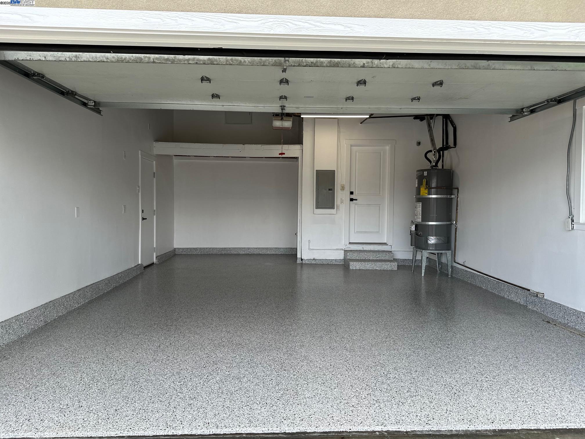 225 Kent Place San Ramon, CA 94583 - Photo 32 of 32 a view of a livingroom with a bench