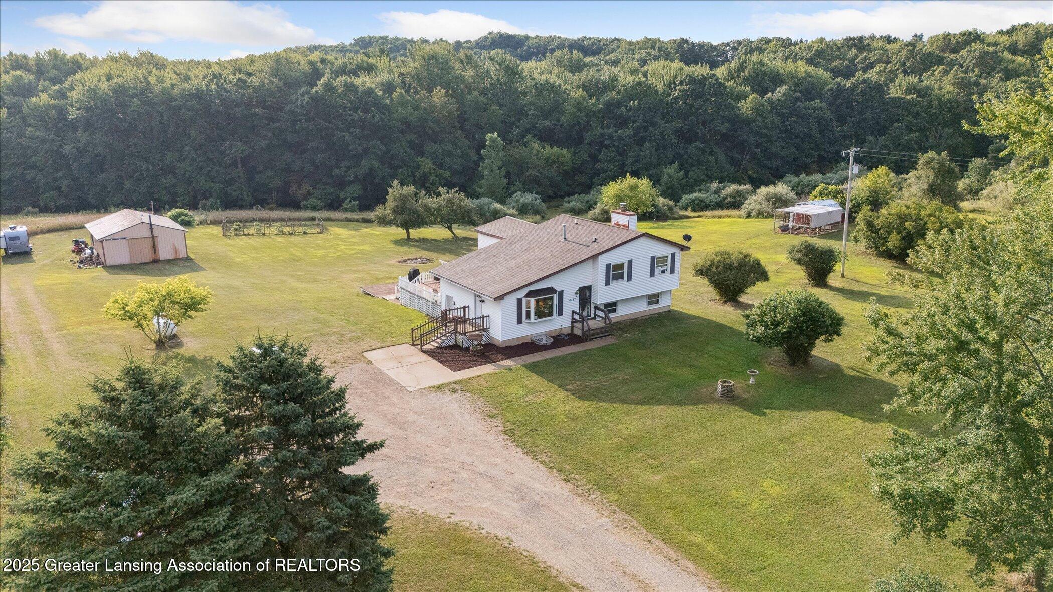 4787 South St Clair Road St. Johns, MI 48879 - Photo 48 of 56 49-4787-S-St-Clair-Rd-St-Johns-MI-48879-