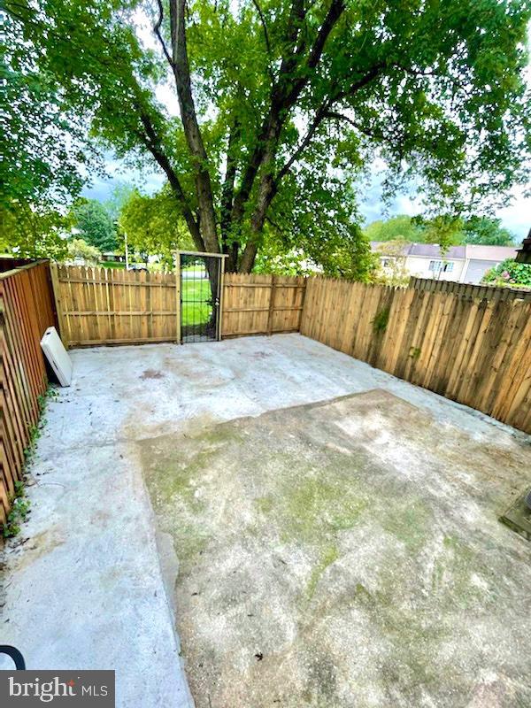 1407 Farmcrest Way Silver Spring, MD 20905 - Photo 28 of 32 Gallery Image 28