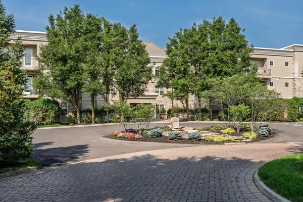 $459,000 | 5735 Newbank Circle, Unit 203, Dublin, OH 43017