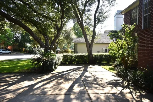 $650,000 | 16 Treverstone Court, Sugar Land, TX 77479