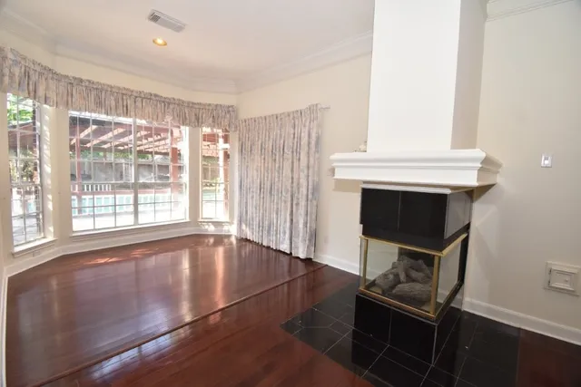 $650,000 | 16 Treverstone Court, Sugar Land, TX 77479