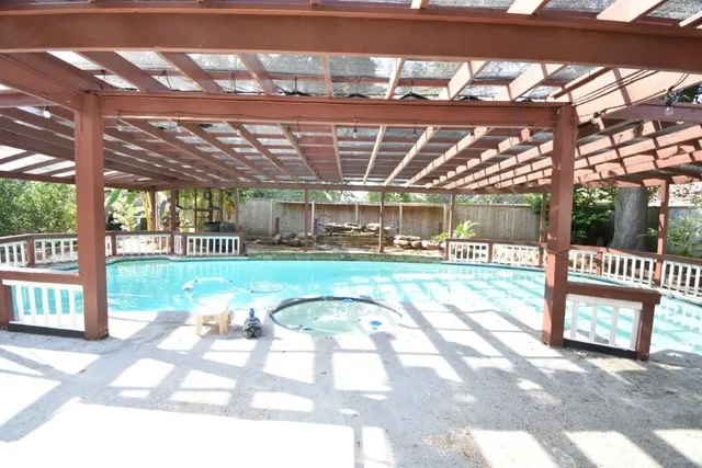 $650,000 | 16 Treverstone Court, Sugar Land, TX 77479