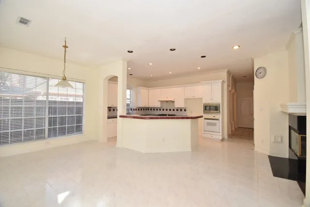 $650,000 | 16 Treverstone Court, Sugar Land, TX 77479