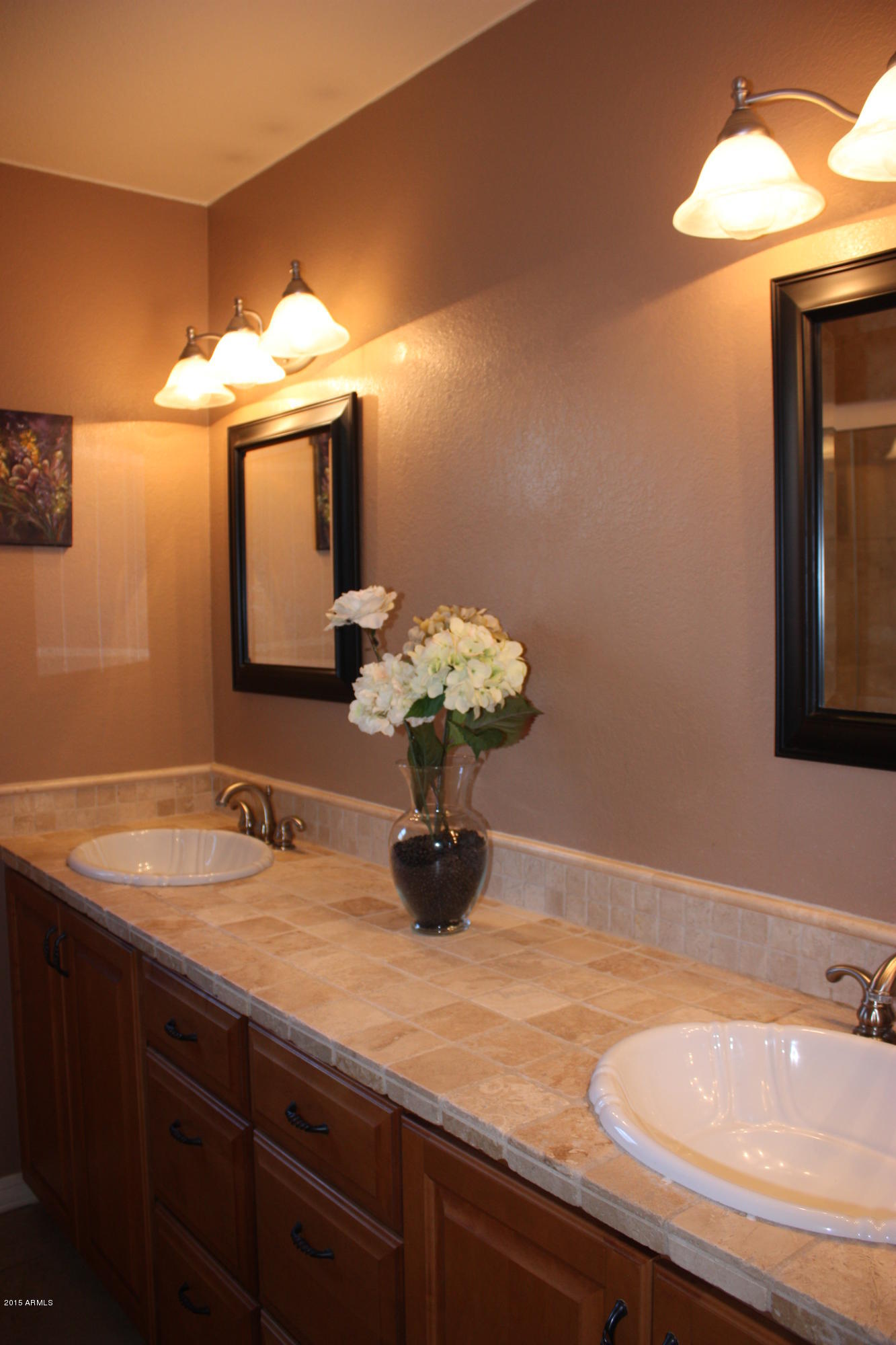 920 East Grandview Road Phoenix, AZ 85022 - Photo 17 of 30 Double Sinks