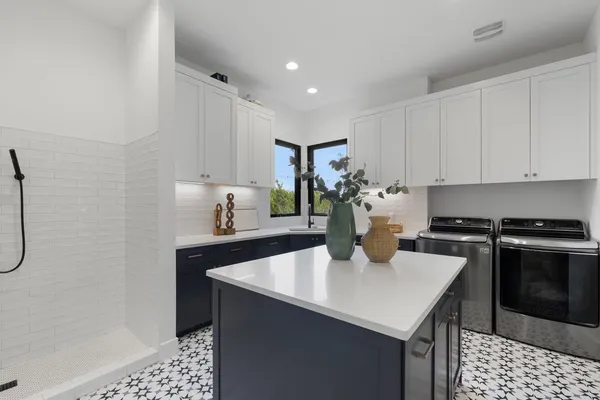 $3,095,000 | 6316 Caudill Lane, Austin, TX 78738