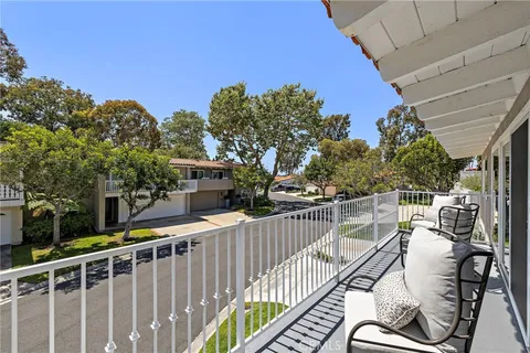 $2,625,000 | 362 Vista Madera, Newport Beach, CA 92660