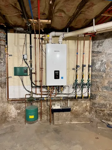 $369,900 | 141 Greenfield Street, Hartford, CT 06112