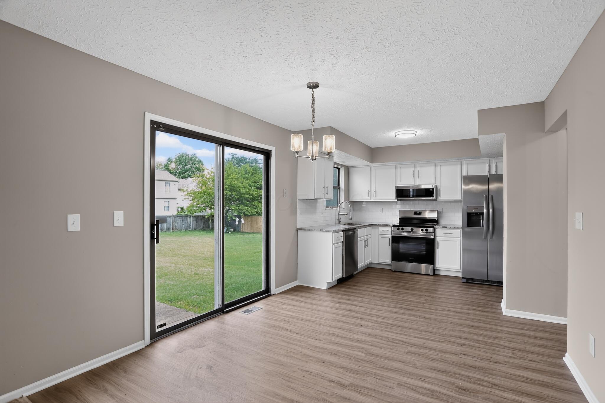2893 Barrows Road Columbus, OH 43232 - Photo 9 of 23